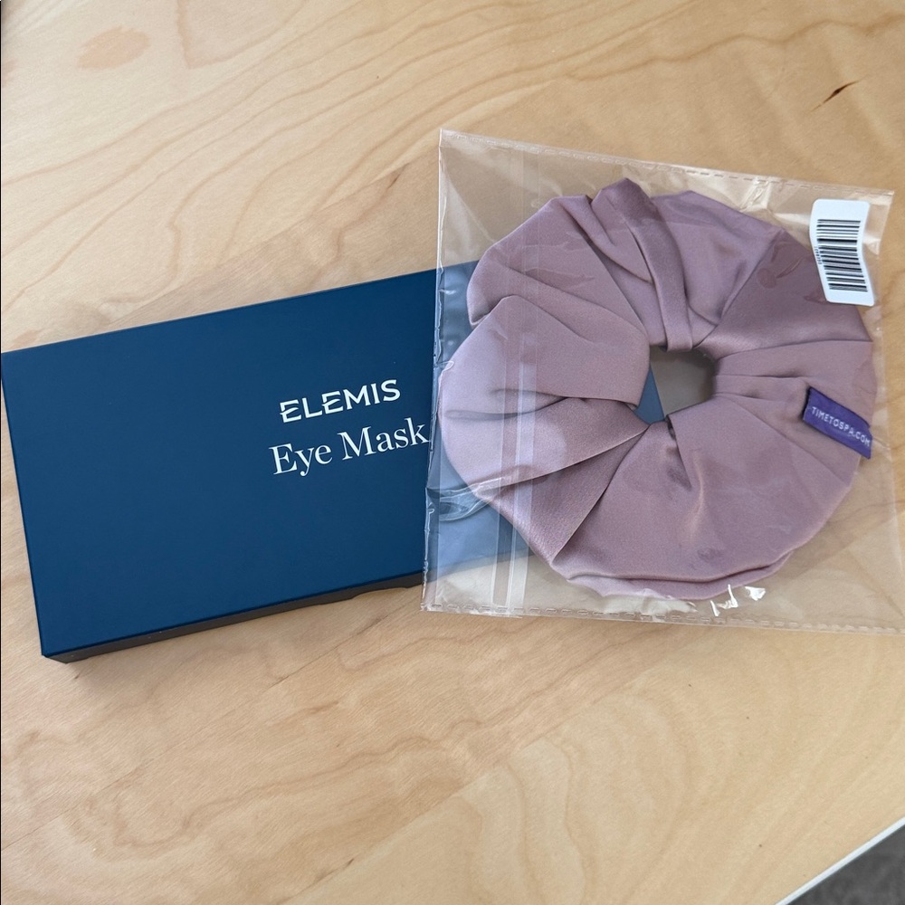ELEMIS Deep Blue Eye Mask & Silk Scrunchie